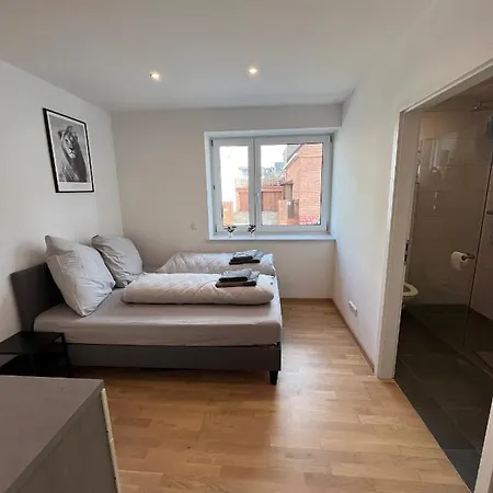 Gemuetliches Studio-apartment In Neureut - Naehe Uni-kit-messe, Fussbodenheizung, Regendusche, Waschmaschine, Stellplatz Apartament *